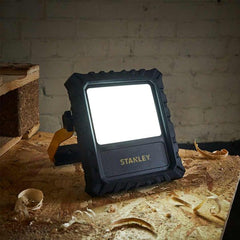 Stanley LED Rechargable Work Light (1500lm / 20W) - SXLS31330E